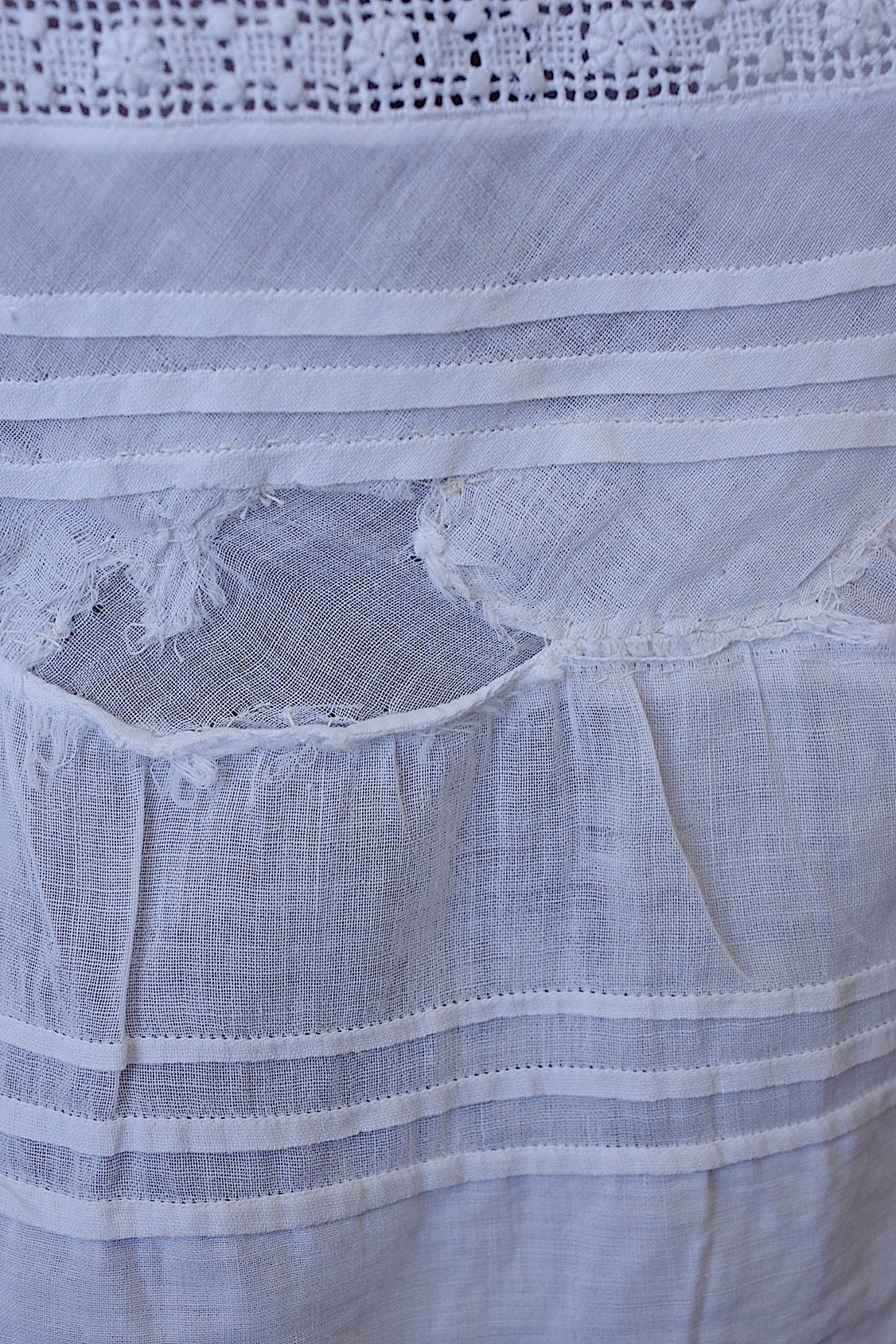 アンティーク服 vêtement antique 素材用 .FR a l'epoque
