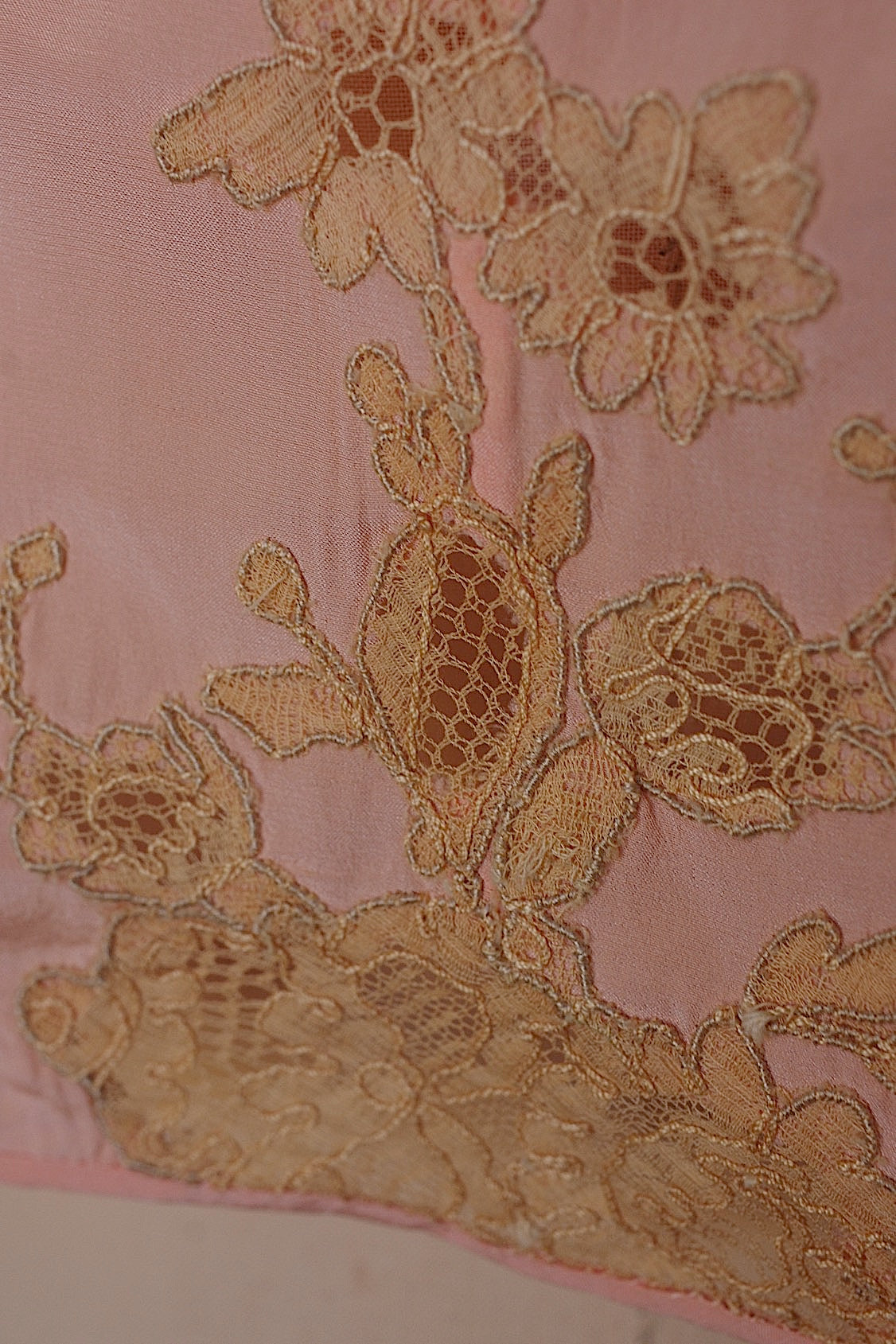 アンティークランジェリー vêtement antique レーストップ1 .FR a l'epoque