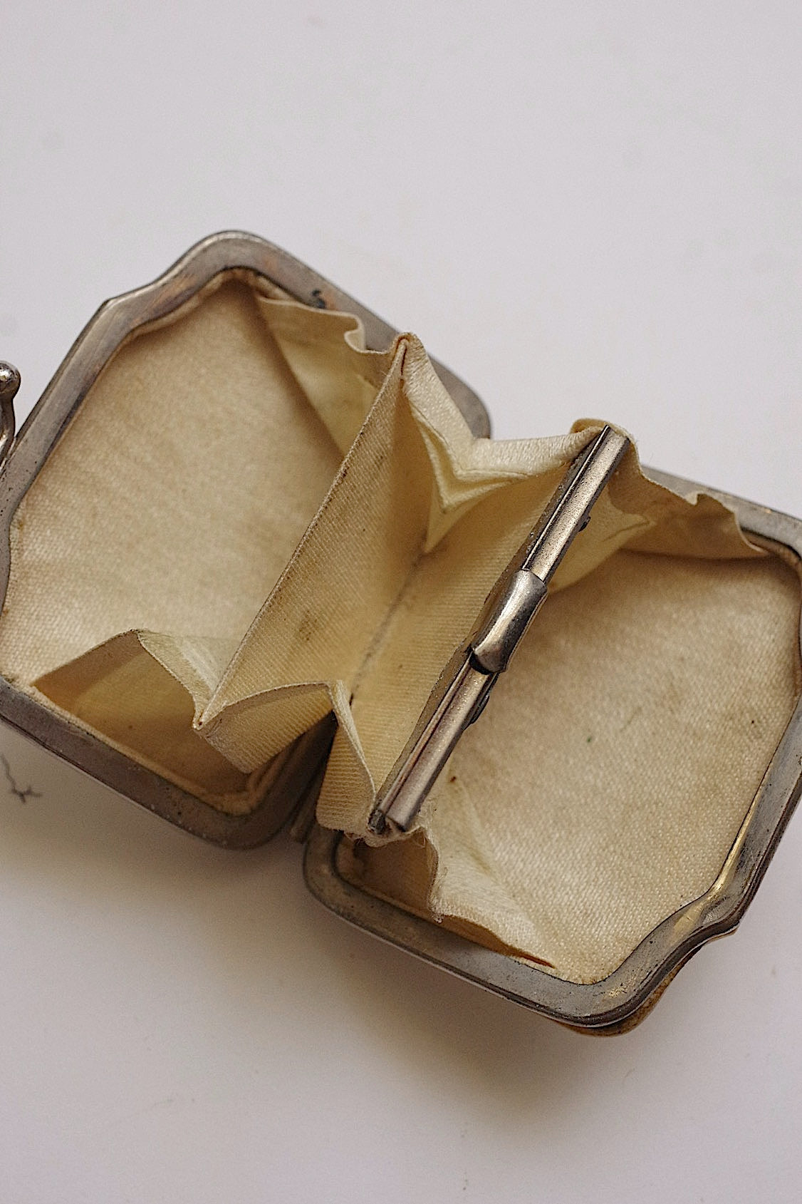アンティークコインケース porte monnaie antique .FR a l'epoque