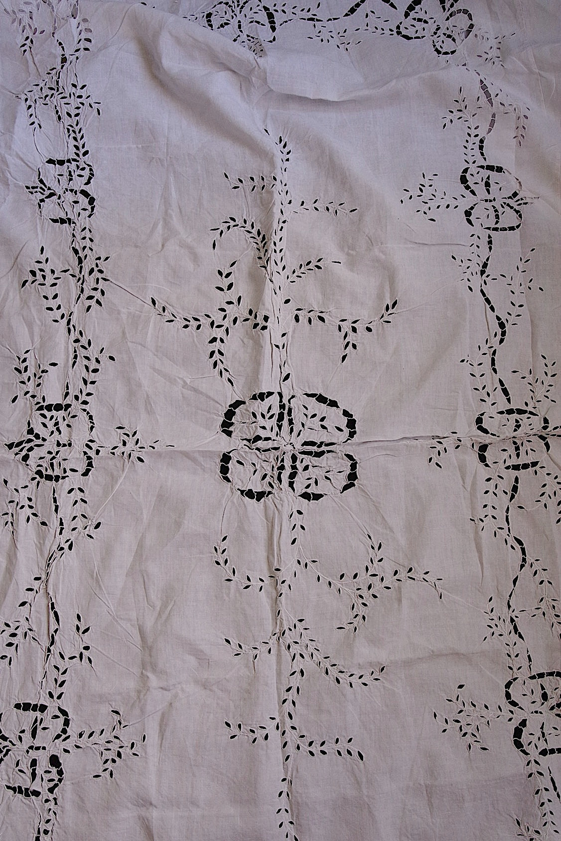 アンティーククロス linge de maison 刺繍リネンクロス .FR a l'epoque