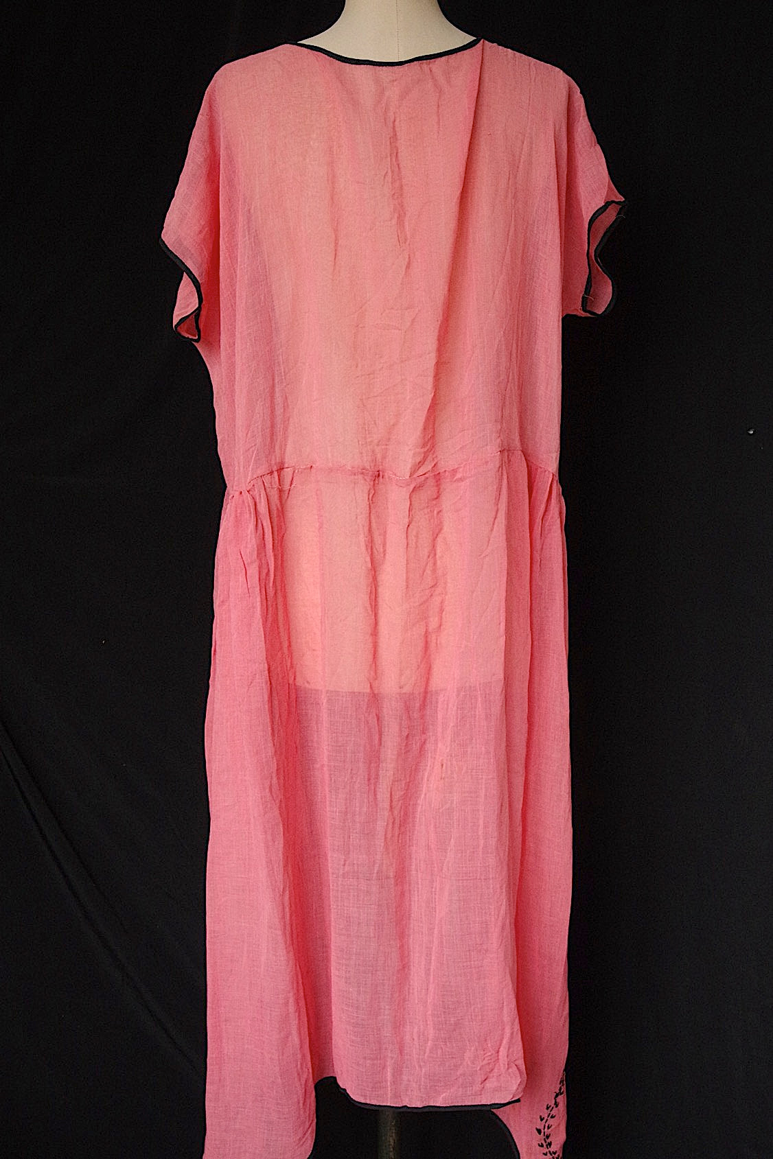 アンティークコットンワンピース vêtement antique robe .FR a l'epoque