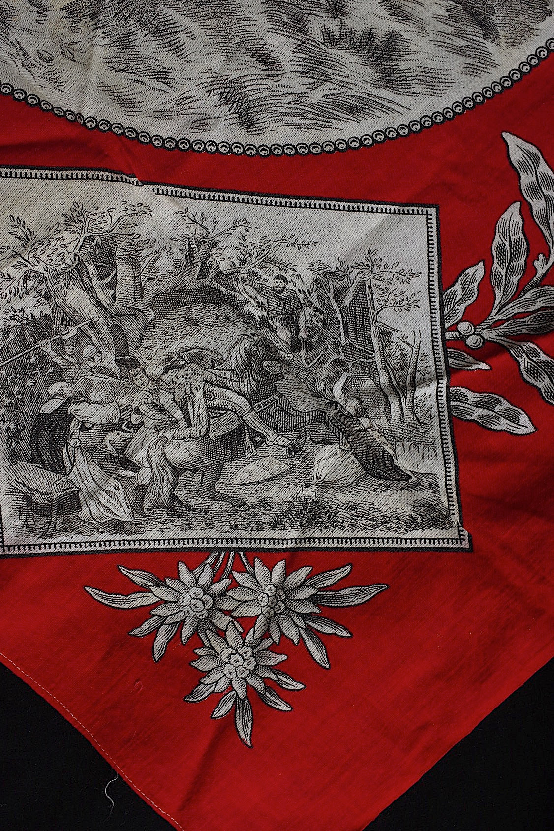 アンティークバンダナ fichu antique スイス .FR a l'epoque