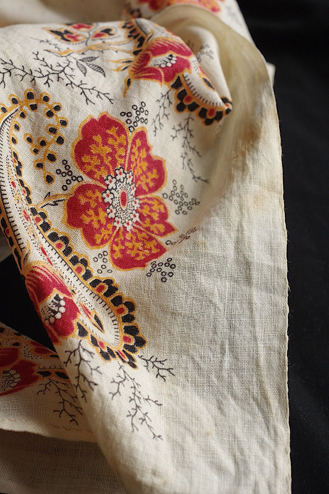 アンティークバンダナ fichu antique .FR a l'epoque