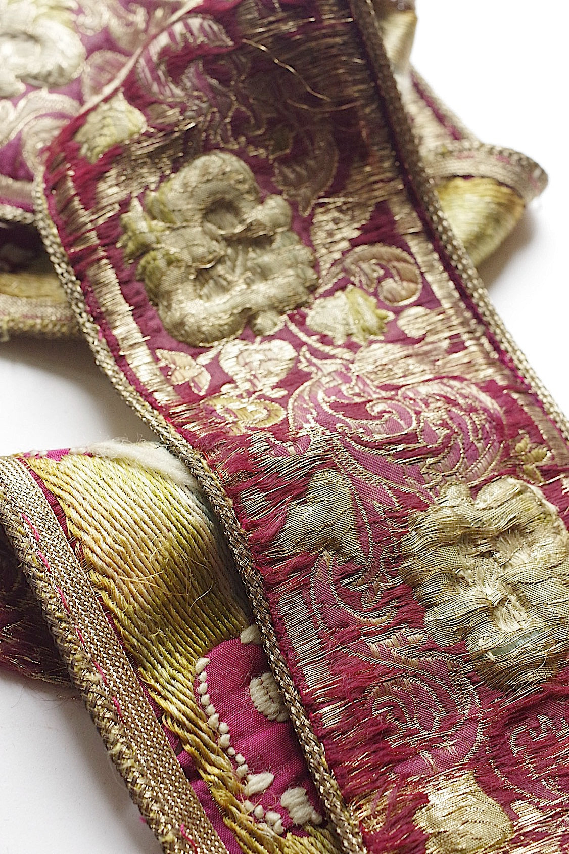 アンティークリボン ruban antique .FR a l'epoque