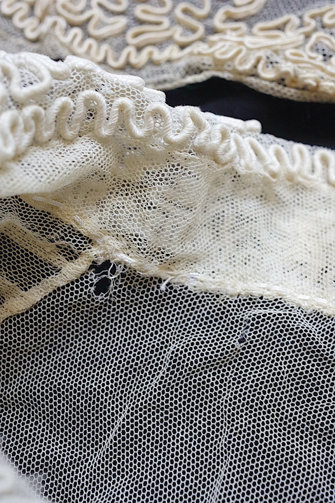 アンティークレース/dentelle ancien/antique lace/プラストロン+襟型 .FR a l'epoque