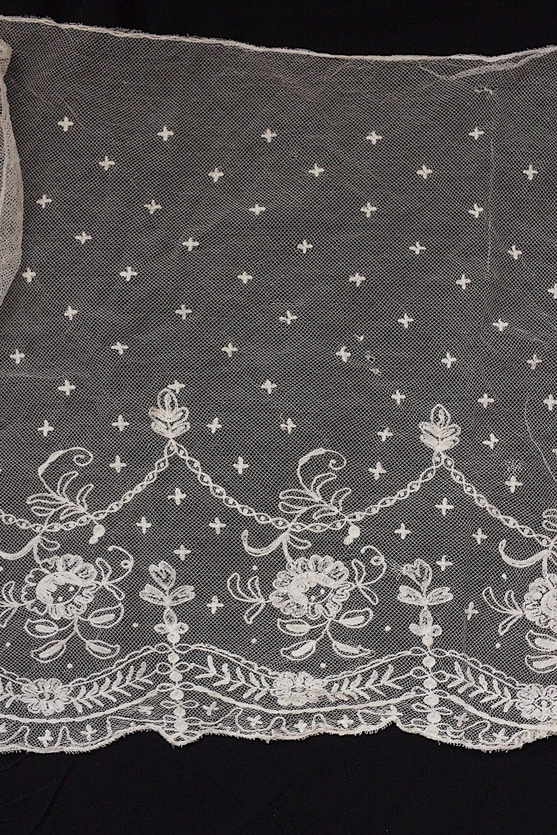 アンティークレース/dentelle ancien/antique lace/ベールハギレ .FR a l'epoque