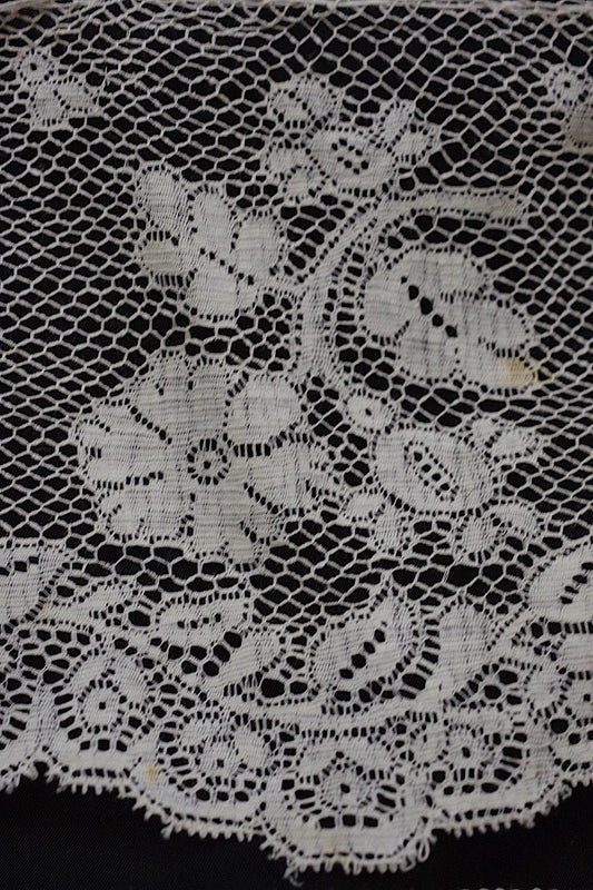 アンティークレース/dentelle ancien/antique lace/220cm 190cm .FR a l'epoque