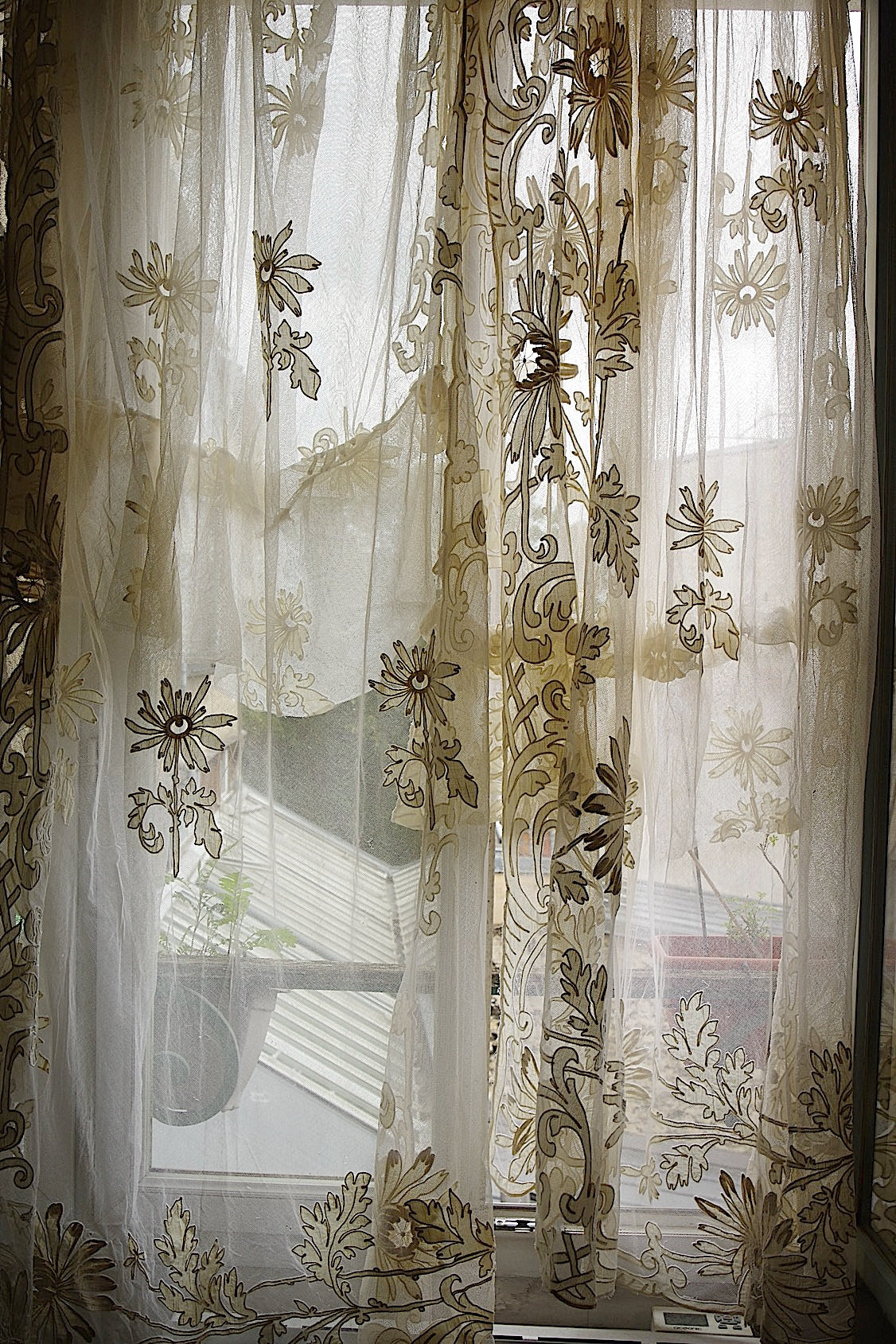 アンティークカーテン/rideau ancien/antique curtain 1 .FR a l'epoque