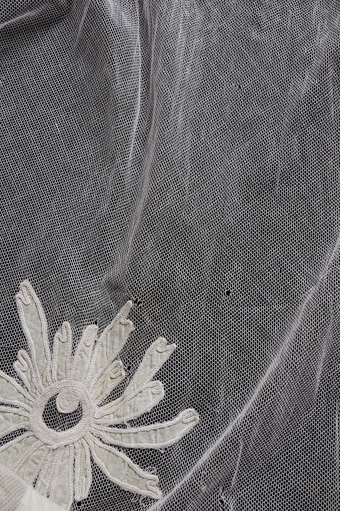アンティークカーテン/rideau ancien/antique curtain 1 .FR a l'epoque