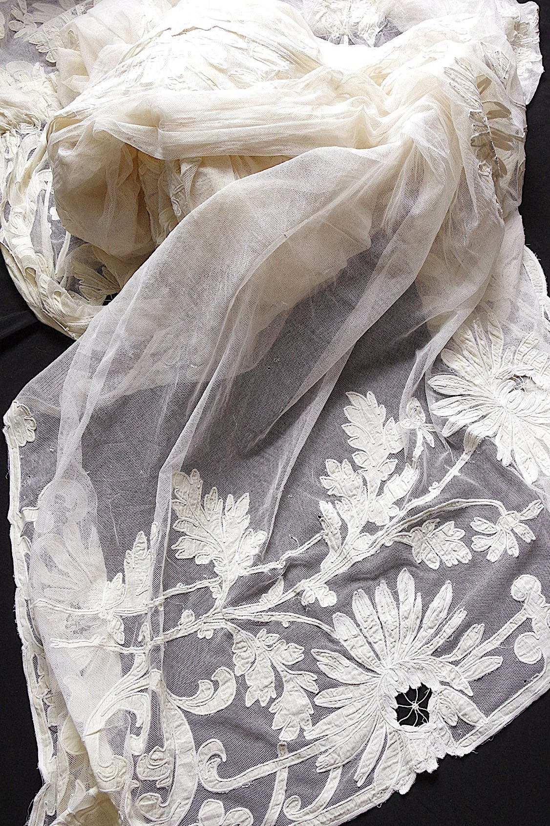 アンティークカーテン/rideau ancien/antique curtain 1 .FR a l'epoque