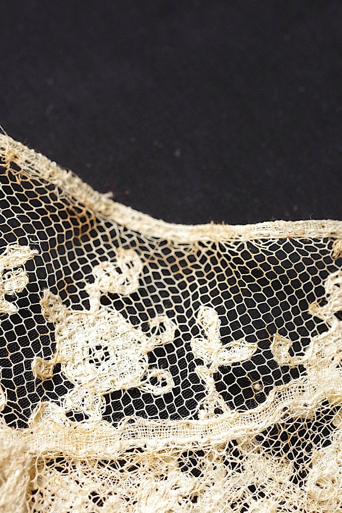 アンティークレース 襟3つ/dentelle ancienne/antique lace .FR a l'epoque