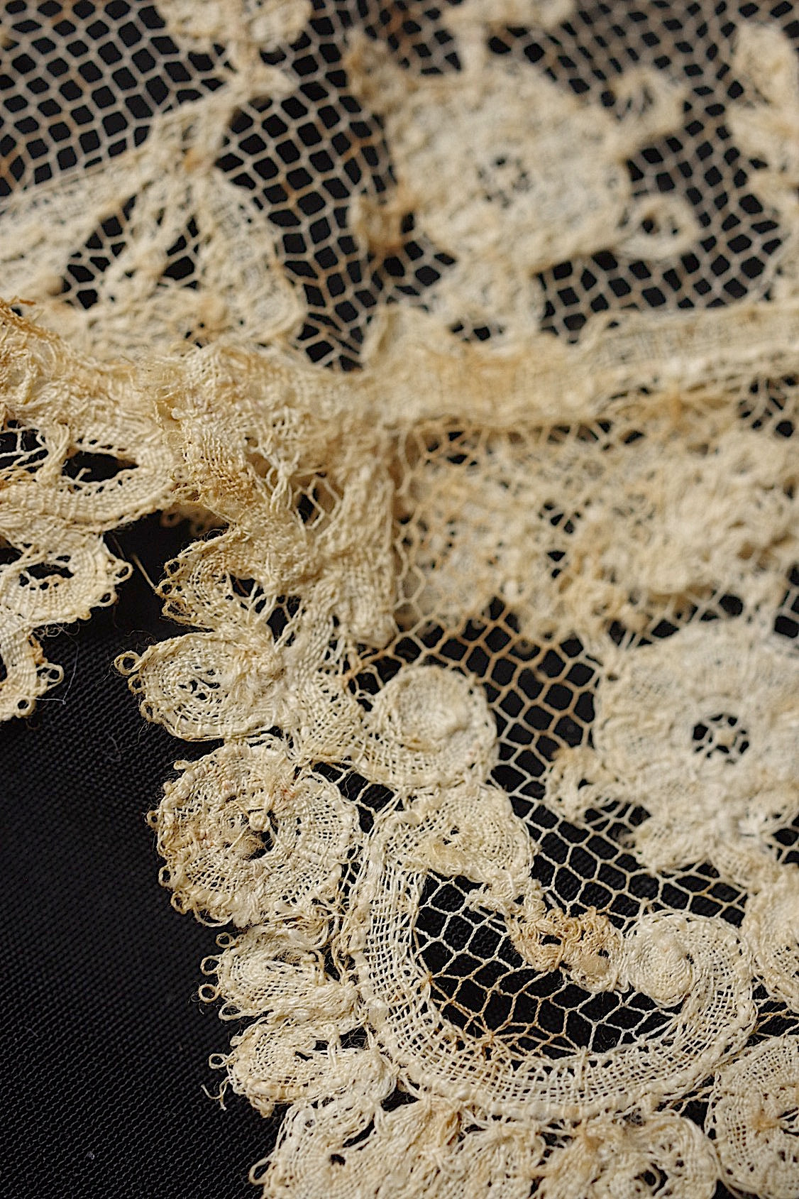 アンティークレース 襟3つ/dentelle ancienne/antique lace .FR a l'epoque