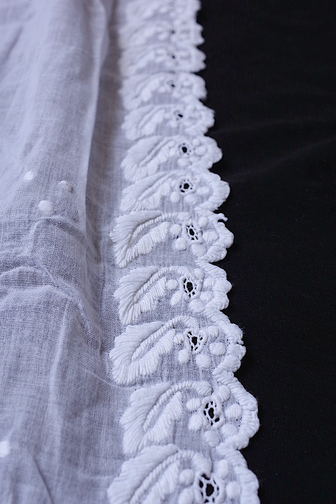 アンティークレース 刺繍 fichu/dentelle ancienne/antique lace .FR a l'epoque