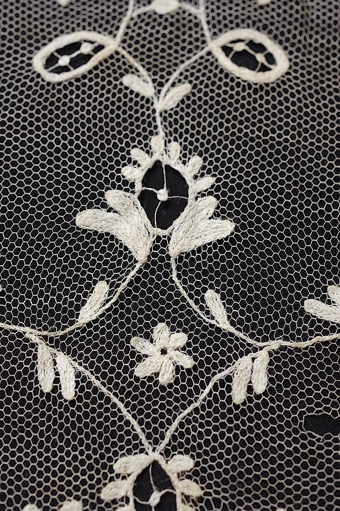 アンティークレース プラストロン+ハギレ/dentelle ancienne/antique lace .FR a l'epoque