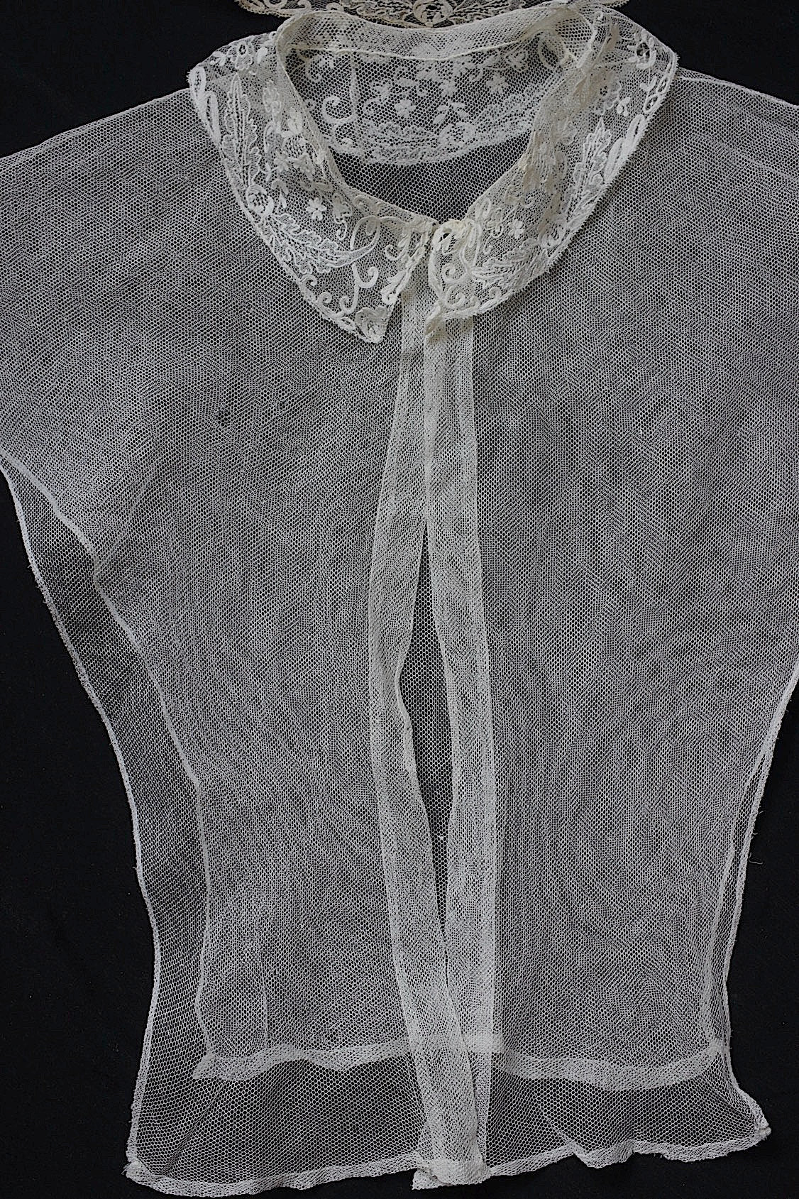 アンティークレース プラストロン+ハギレ/dentelle ancienne/antique lace .FR a l'epoque