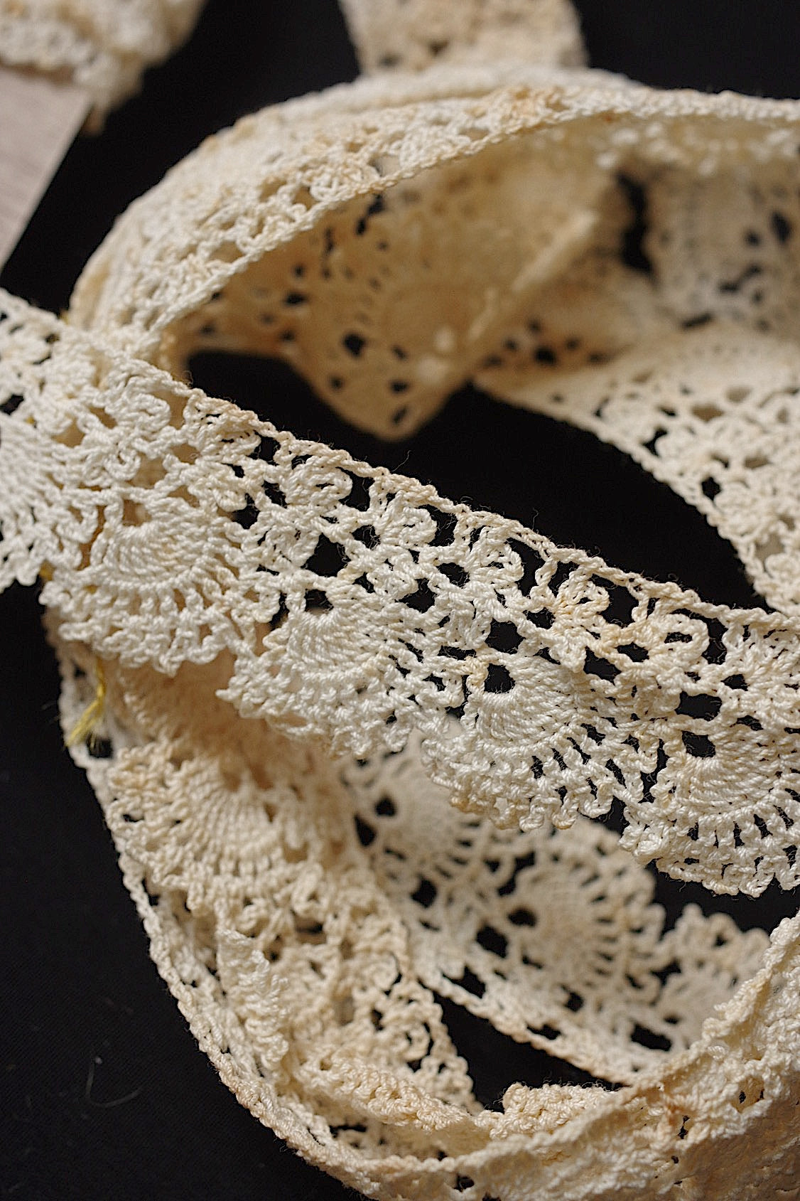 アンティークレース クロシェレース/dentelle ancienne/antique lace .FR a l'epoque