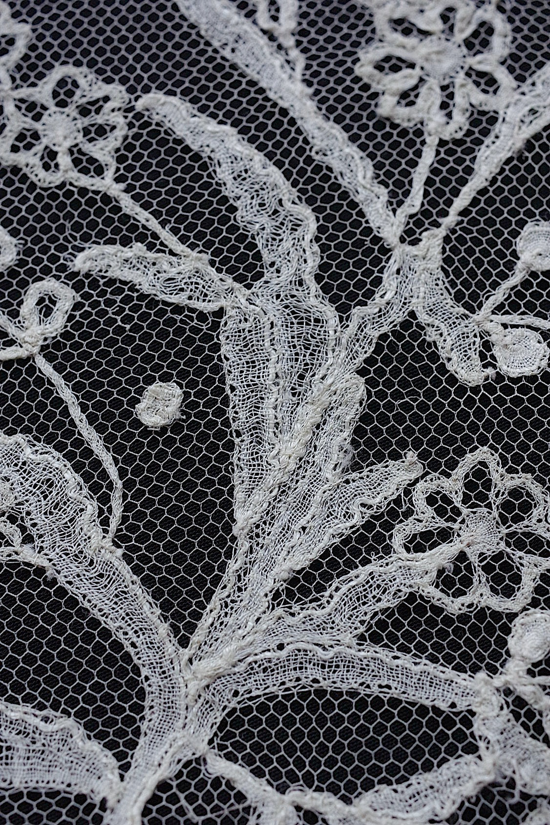 アンティークレース ケープ/dentelle ancienne/antique lace .FR a l'epoque