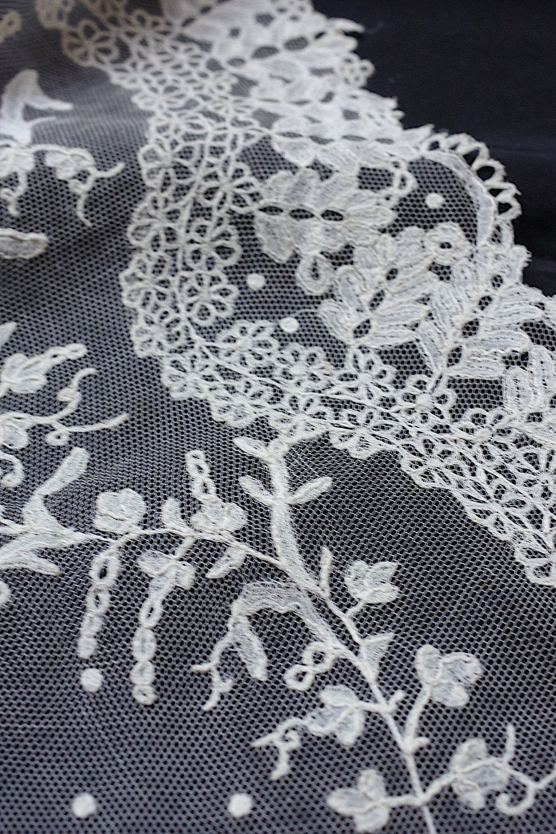 アンティークレース ケープ/dentelle ancienne/antique lace .FR a l'epoque