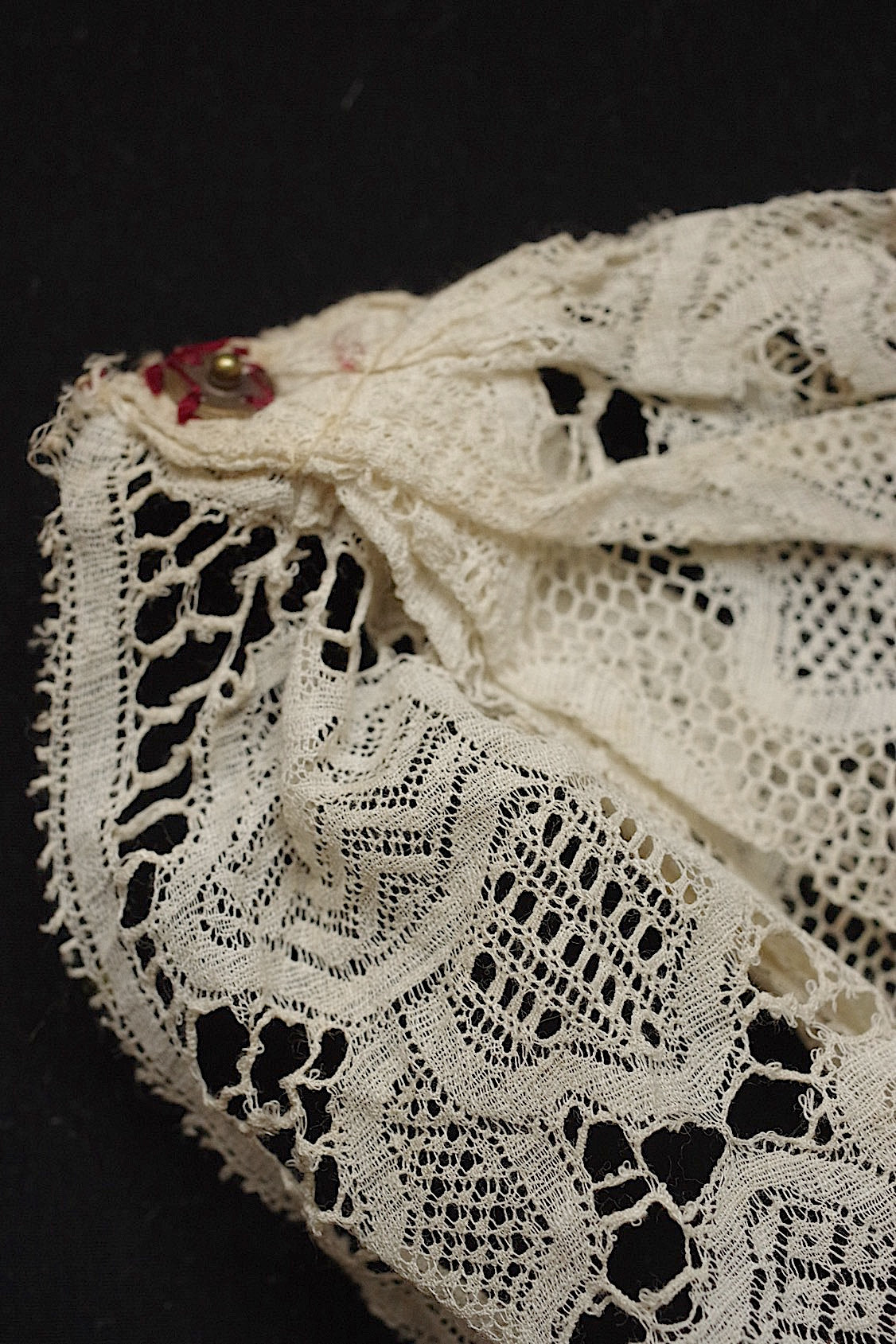 アンティークレース首周り/dentelle ancienne/antique lace .FR a l'epoque