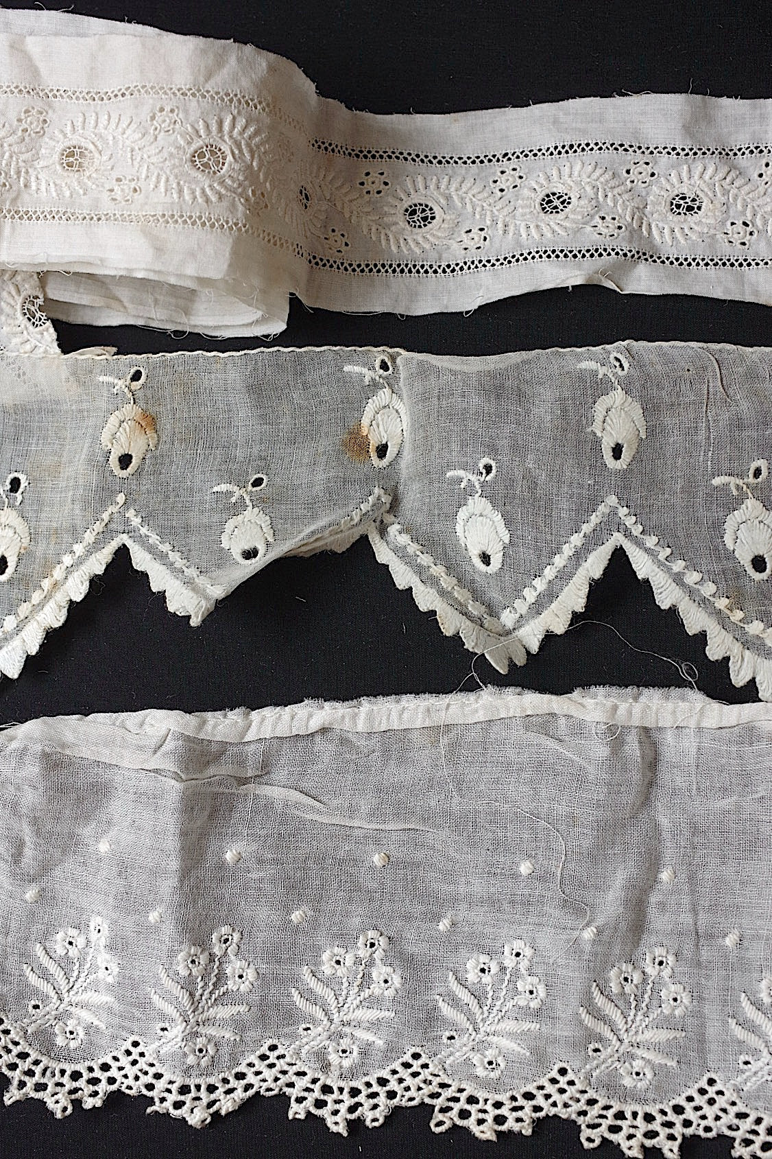 アンティークレース刺繍レース/dentelle ancienne/antique lace .FR a l'epoque