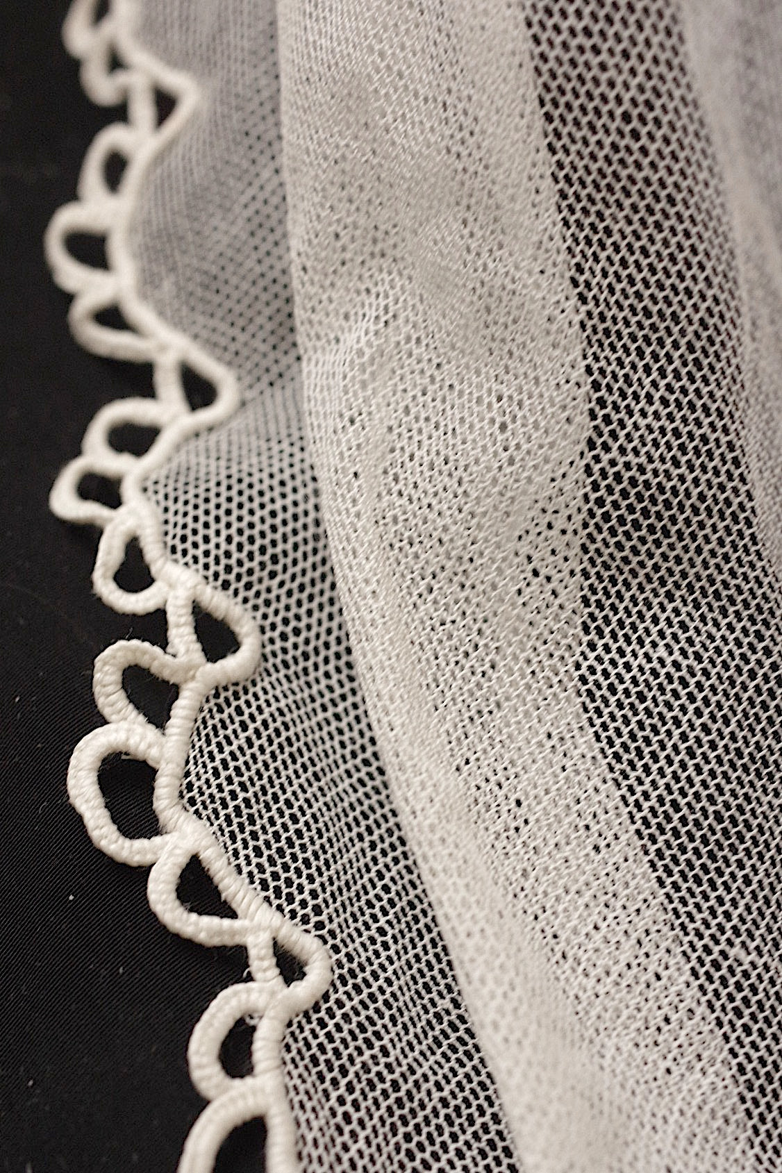 アンティークレースタブリエ/dentelle ancienne/antique lace .FR a l'epoque