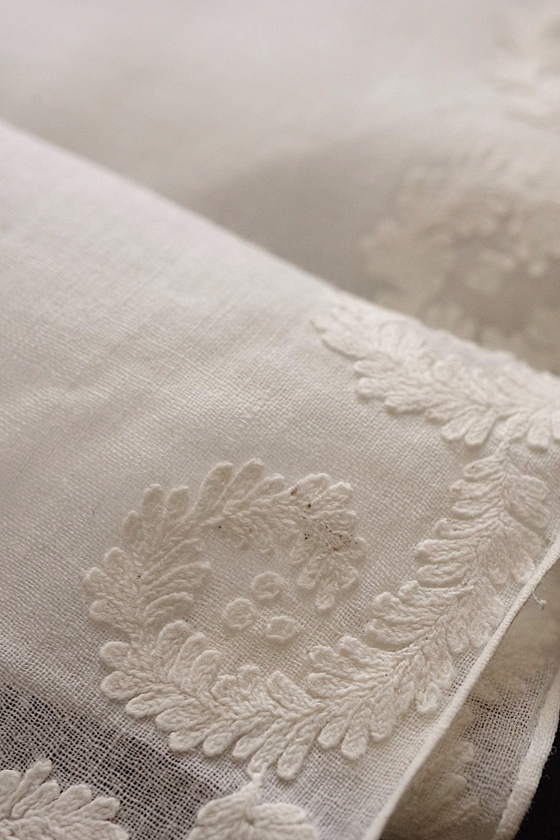 アンティーク刺繍生地/dentelle ancienne/antique lace .FR a l'epoque