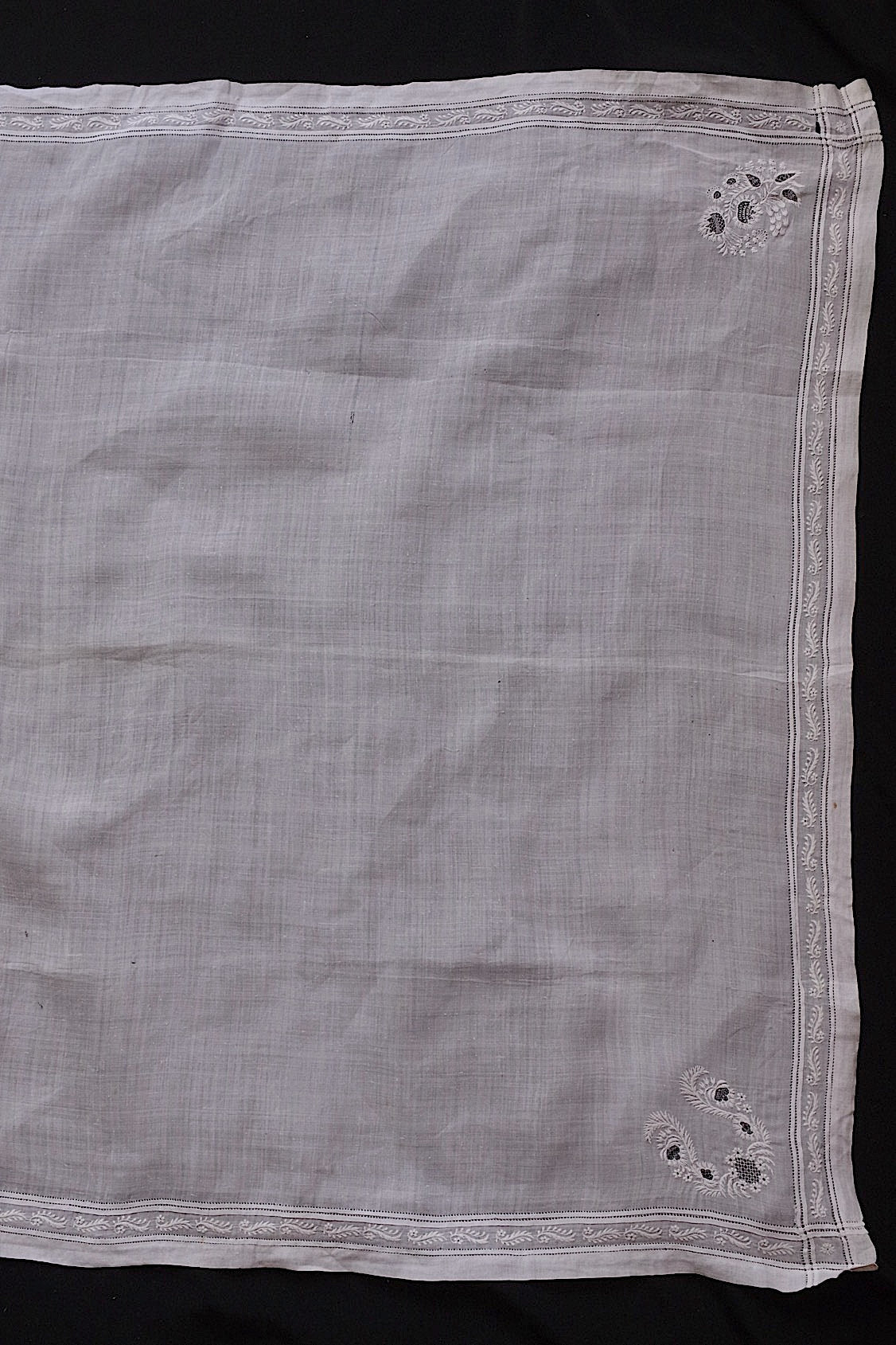 アンティーク刺繍ハンカチ/dentelle ancienne/antique lace .FR a l'epoque