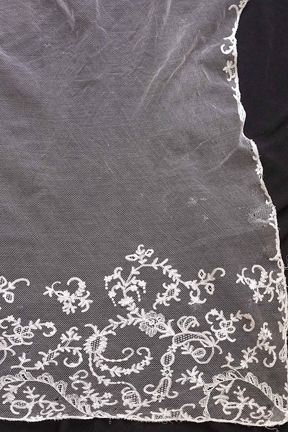 アンティークレースベール/dentelle ancienne/antique lace .FR a l'epoque