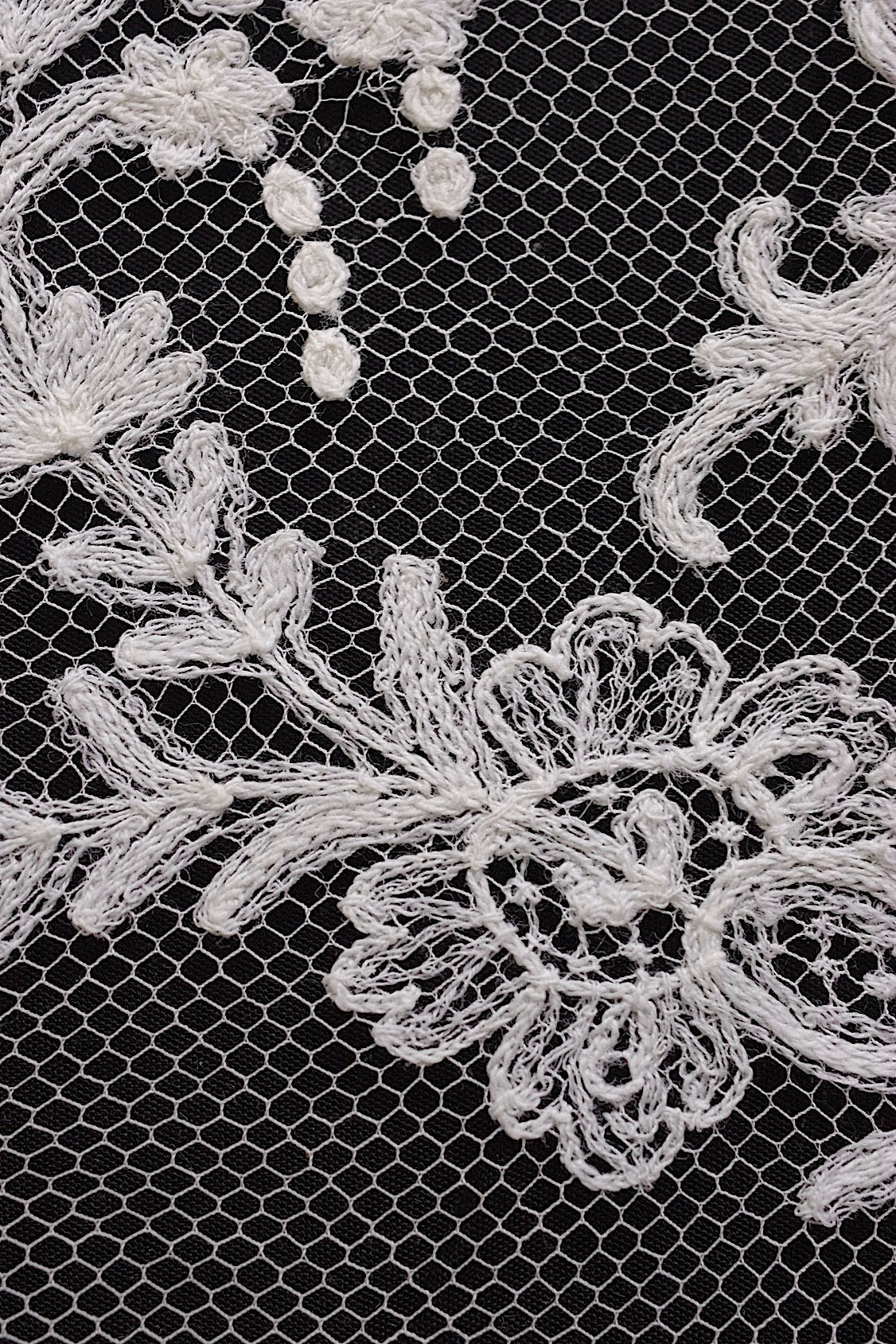 アンティークレースベール/dentelle ancienne/antique lace .FR a l'epoque