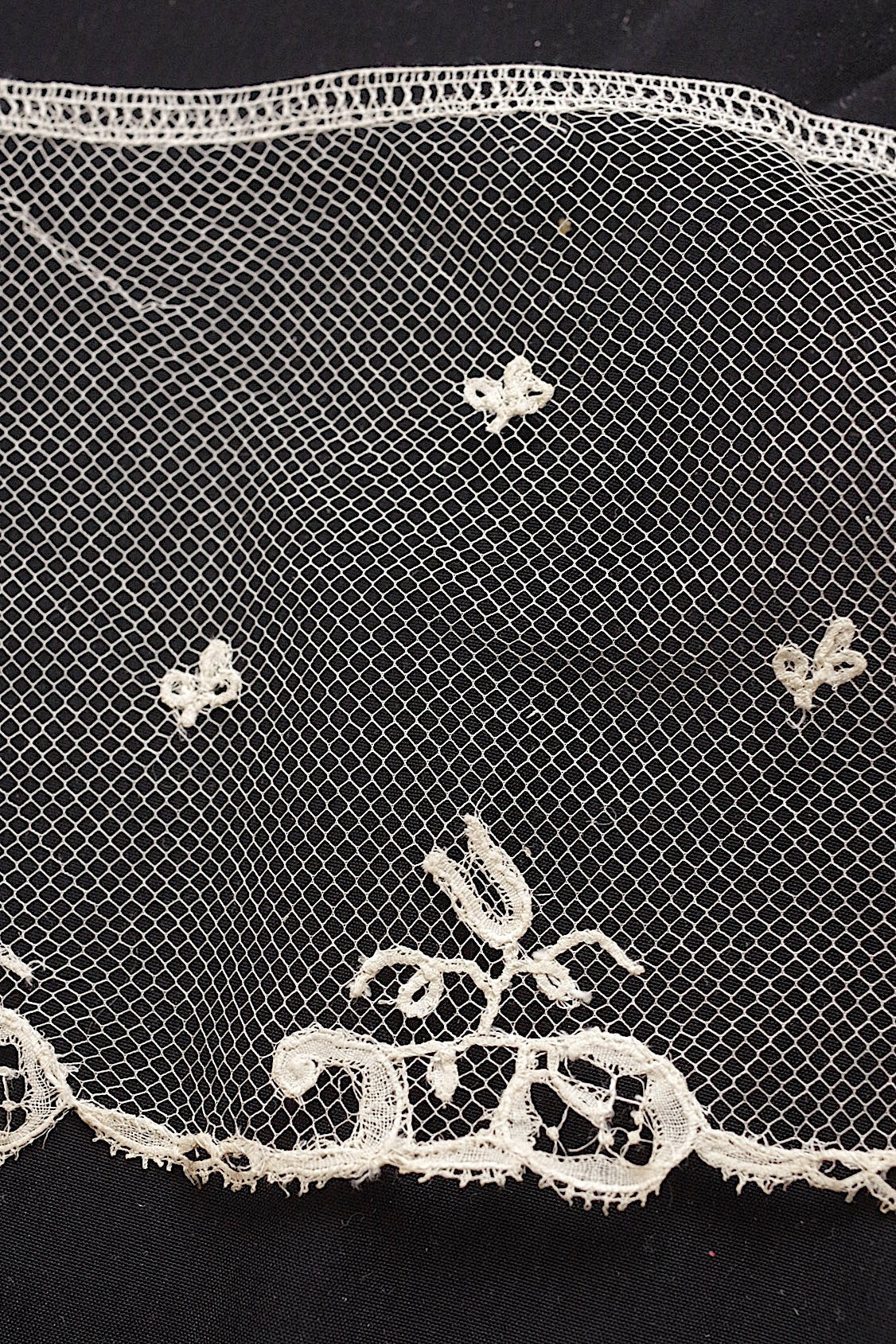 アンティークレース3種/dentelle ancienne/antique lace .FR a l'epoque
