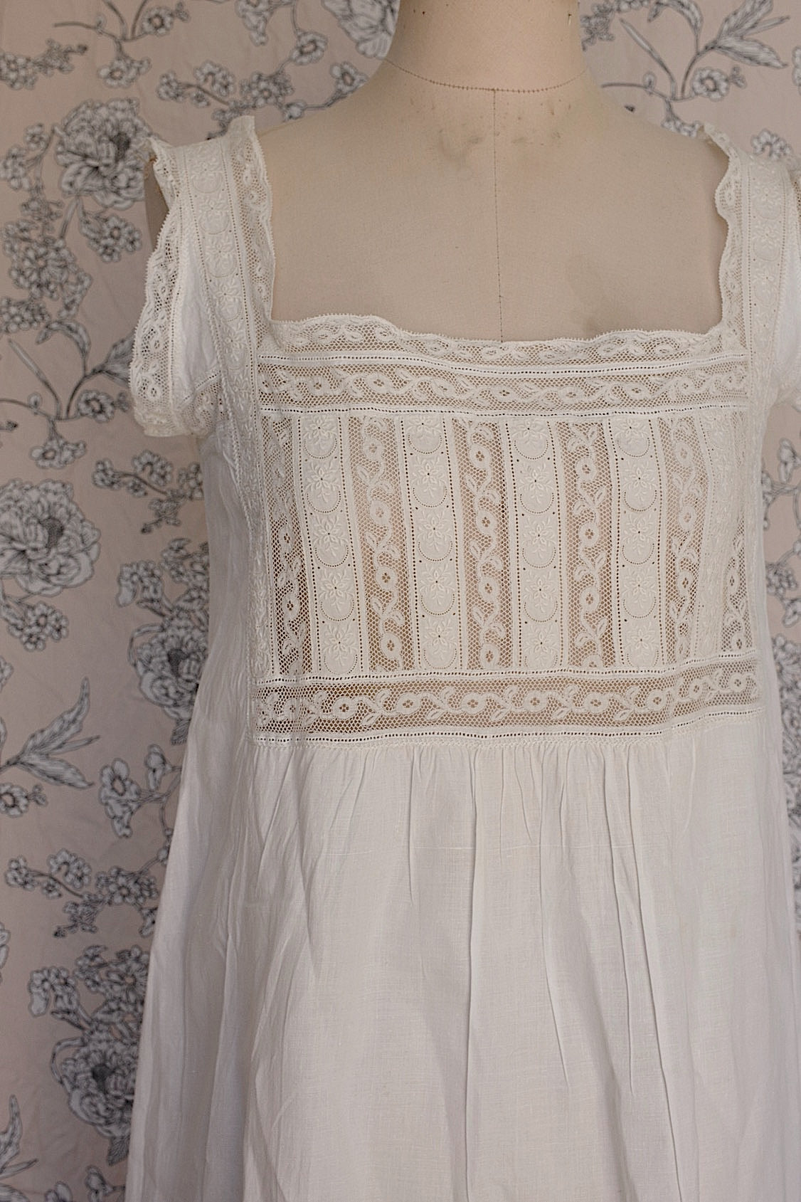 アンティークワンピース/vêtement ancien/antique dress .FR a l'epoque