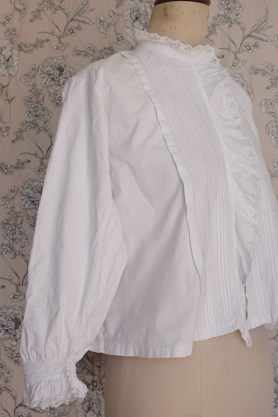 アンティークブラウス1/vêtement ancien/antique blouse .FR a l'epoque