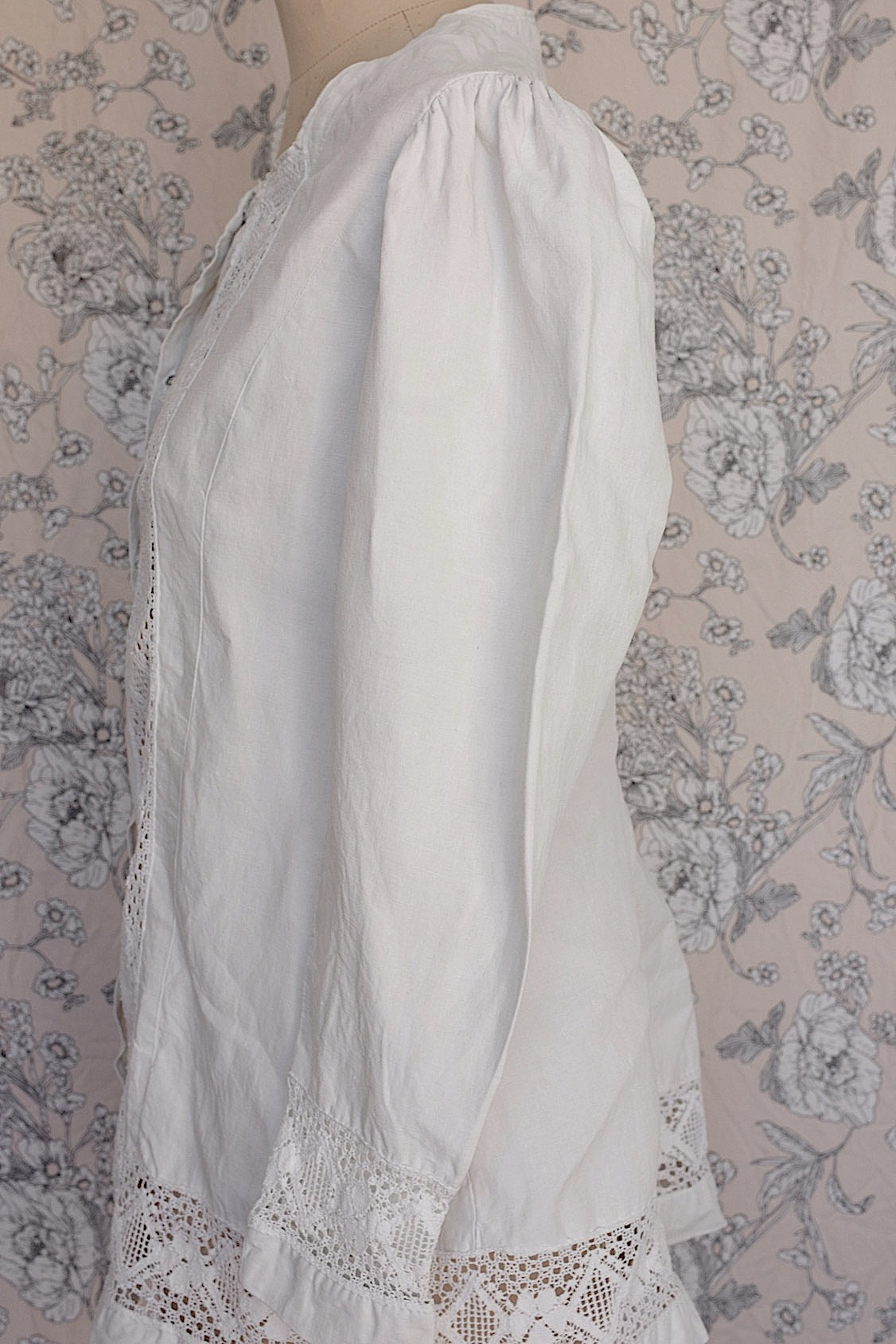 アンティークリネンブラウス/vêtement ancien/antique blouse .FR a l'epoque