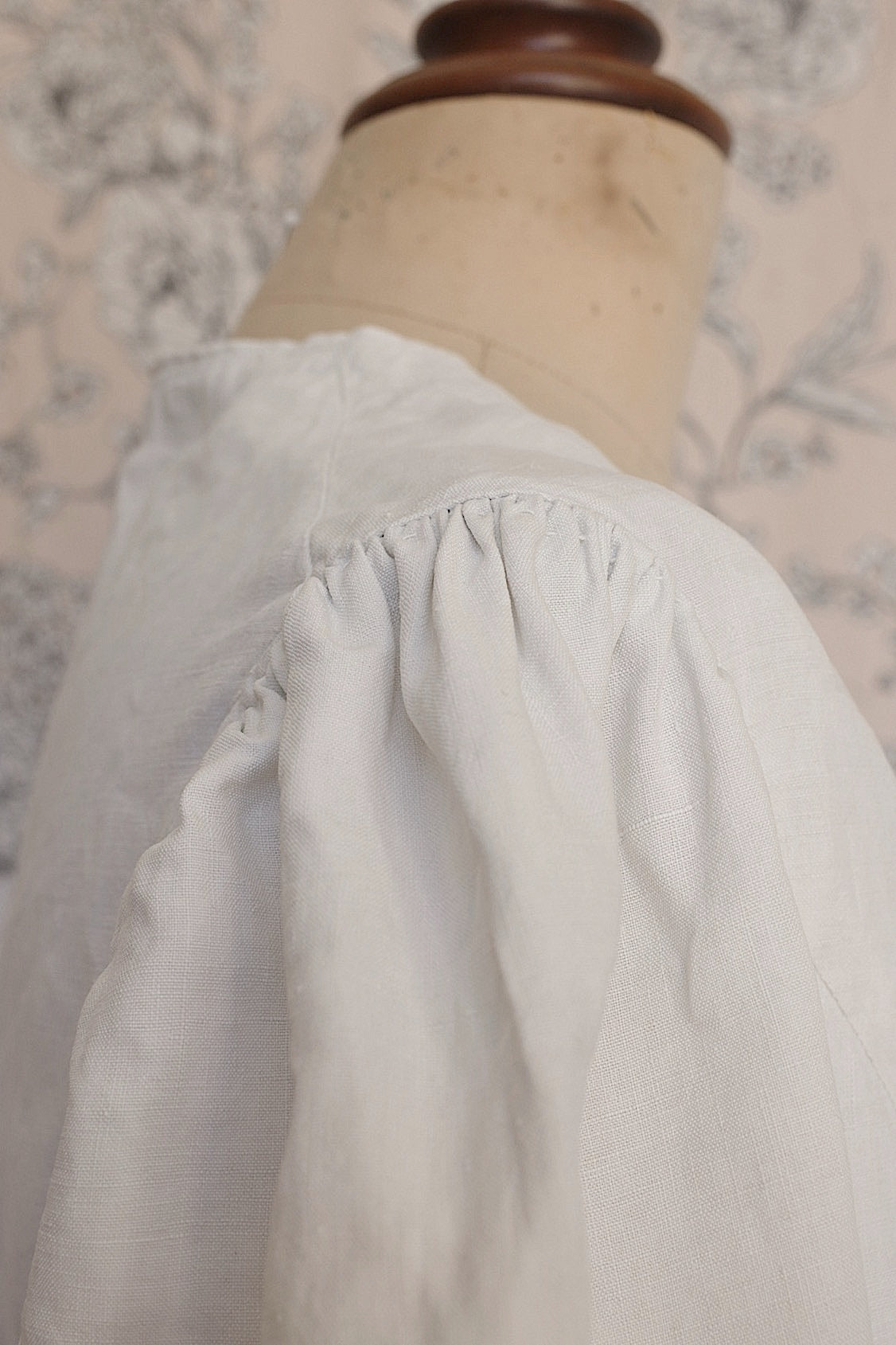 アンティークリネンブラウス/vêtement ancien/antique blouse .FR a l'epoque