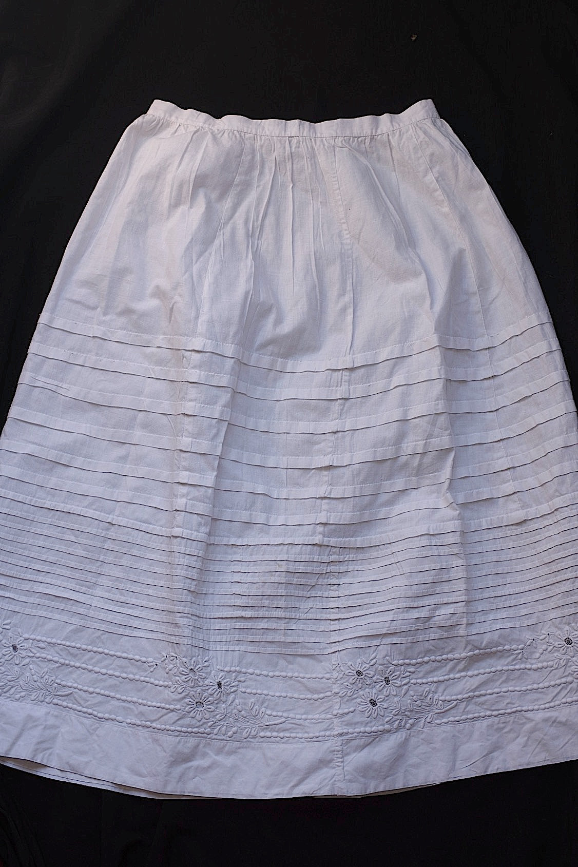 アンティークスカート/vêtement ancien/antique skirt .FR a l'epoque