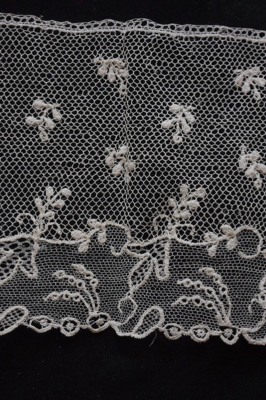 アンティークレースアランソン/dentelle ancienne/antique lace .FR a l'epoque