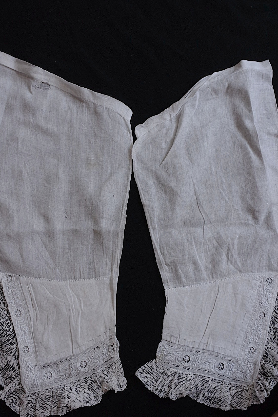 アンティークレース袖/dentelle ancienne/antique lace .FR a l'epoque