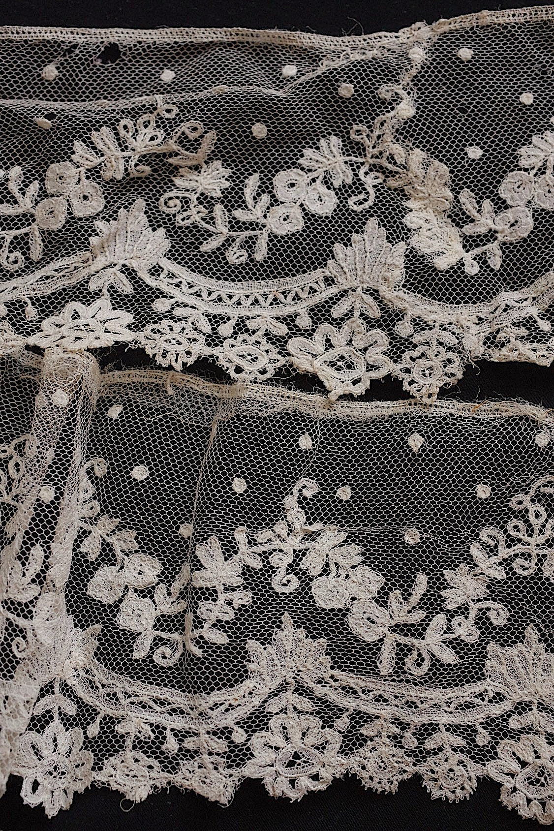 アンティークレース アプリカッションアングレテール/dentelle ancienne/antique lace .FR a l'epoque