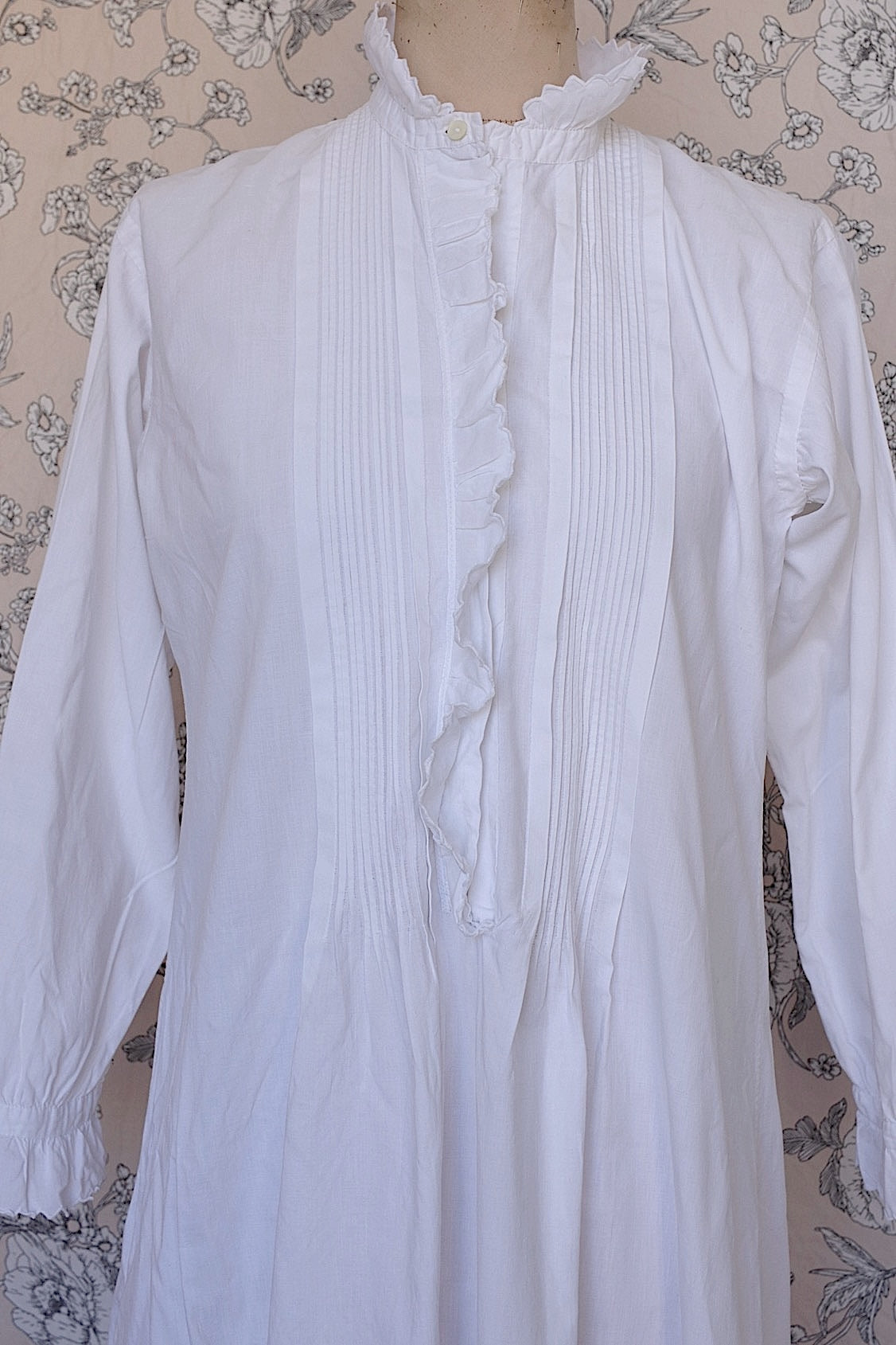 アンティークコットンワンピース/robe ancienne/antique cotton dress .FR a l'epoque