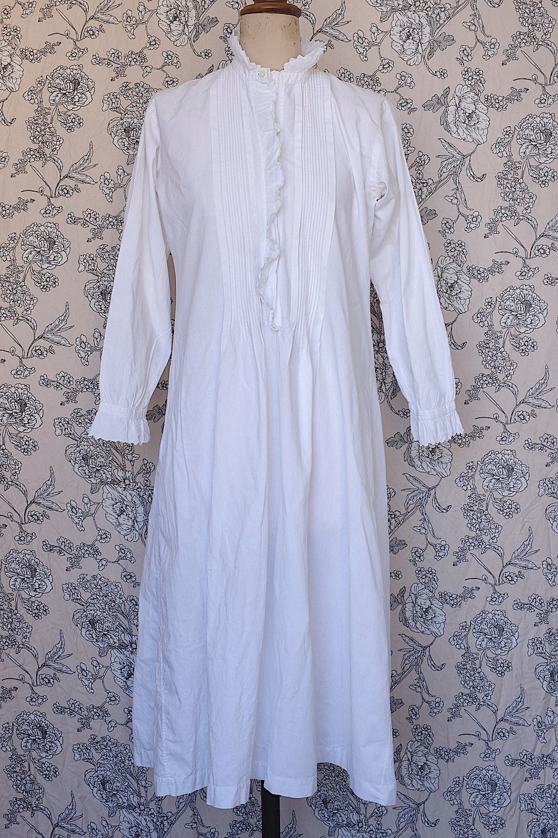 アンティークコットンワンピース/robe ancienne/antique cotton dress .FR a l'epoque