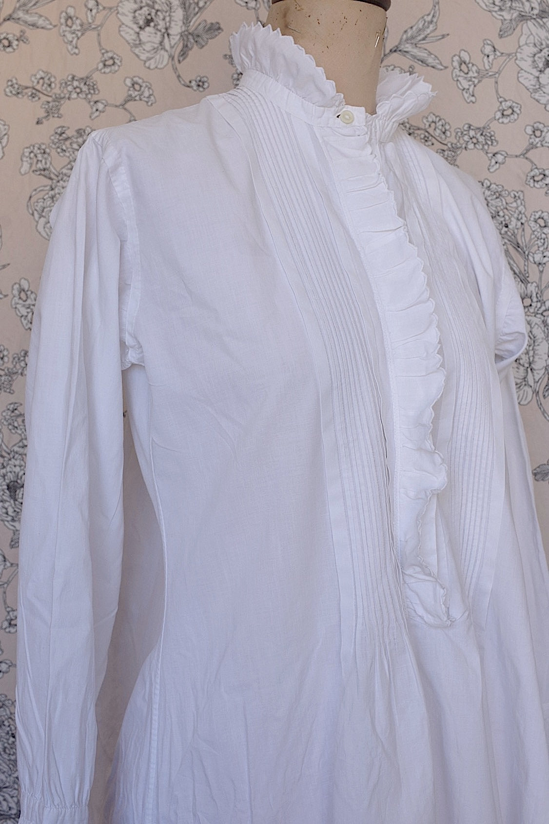 アンティークコットンワンピース/robe ancienne/antique cotton dress .FR a l'epoque