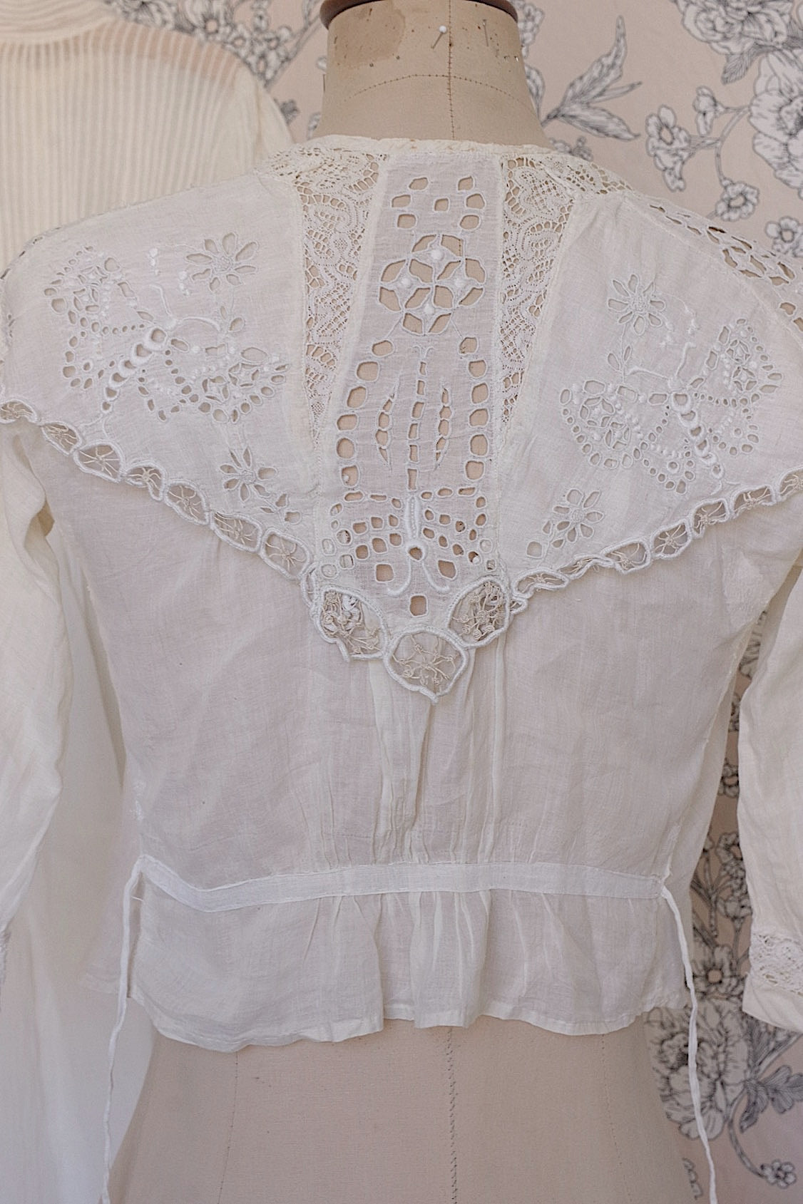 アンティーク子供服素材用/vêtement antique .FR a l'epoque