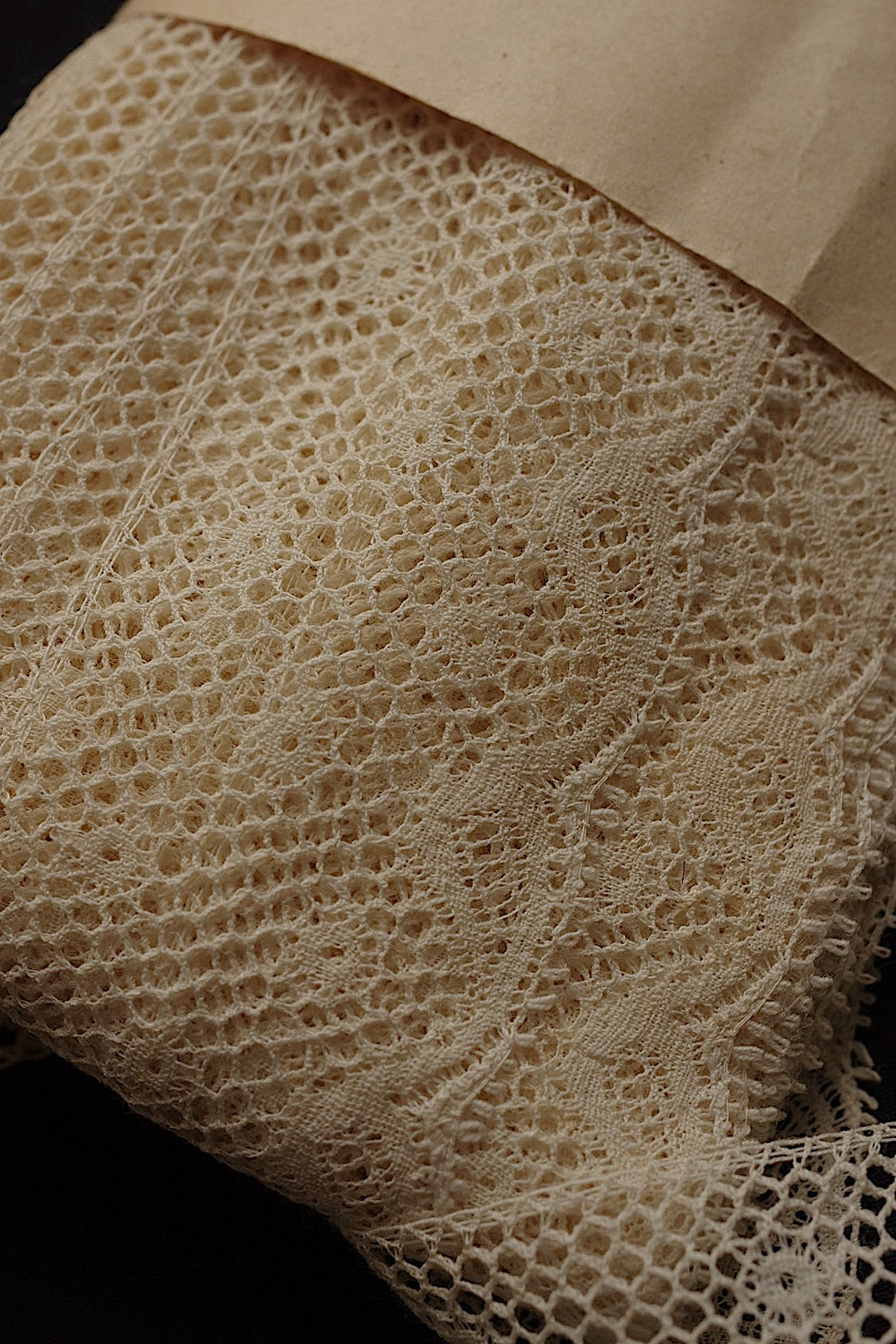 アンティークレース/dentelle ancienne/antique lace .FR a l'epoque