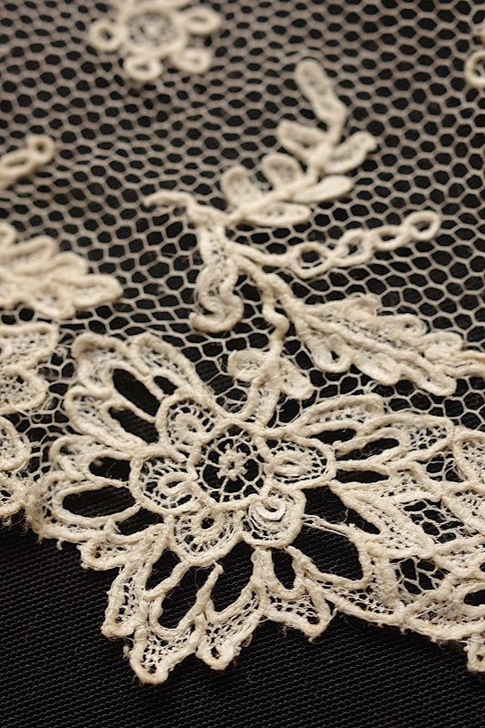 アンティークレース3種/dentelle ancienne/antique lace .FR a l'epoque