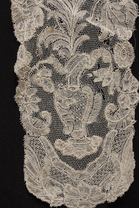 アンティークレース2種/dentelle ancienne/antique lace .FR a l'epoque