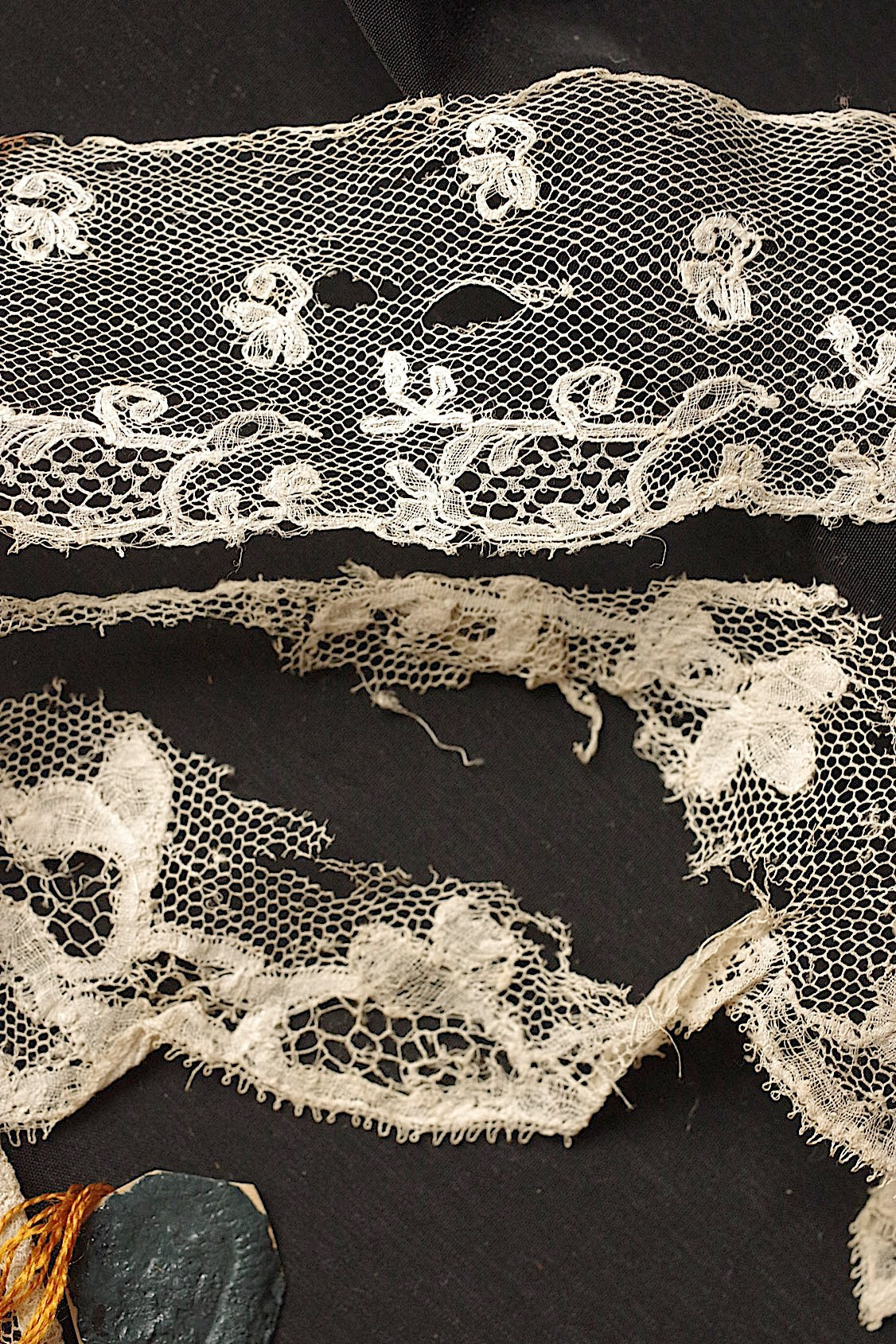 アンティークレース5種/dentelle ancienne/antique lace .FR a l'epoque