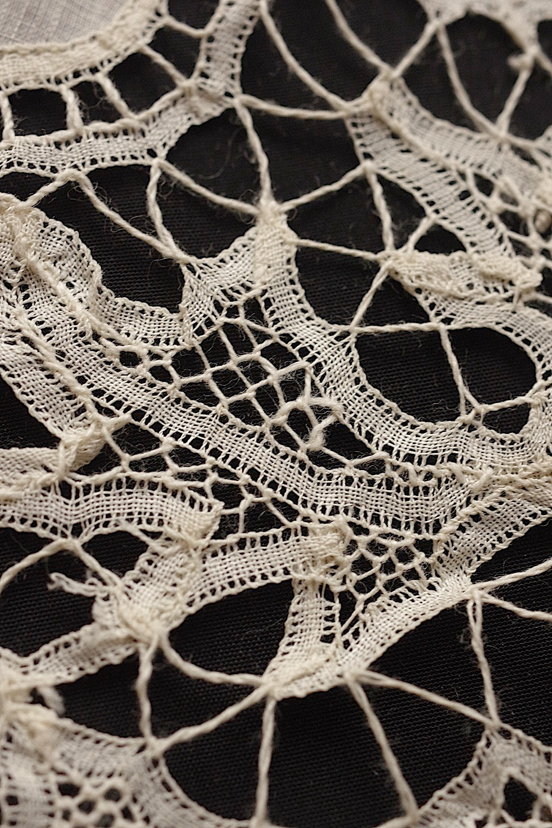 アンティークレースハンカチlot/dentelle ancienne/antique lace .FR a l'epoque