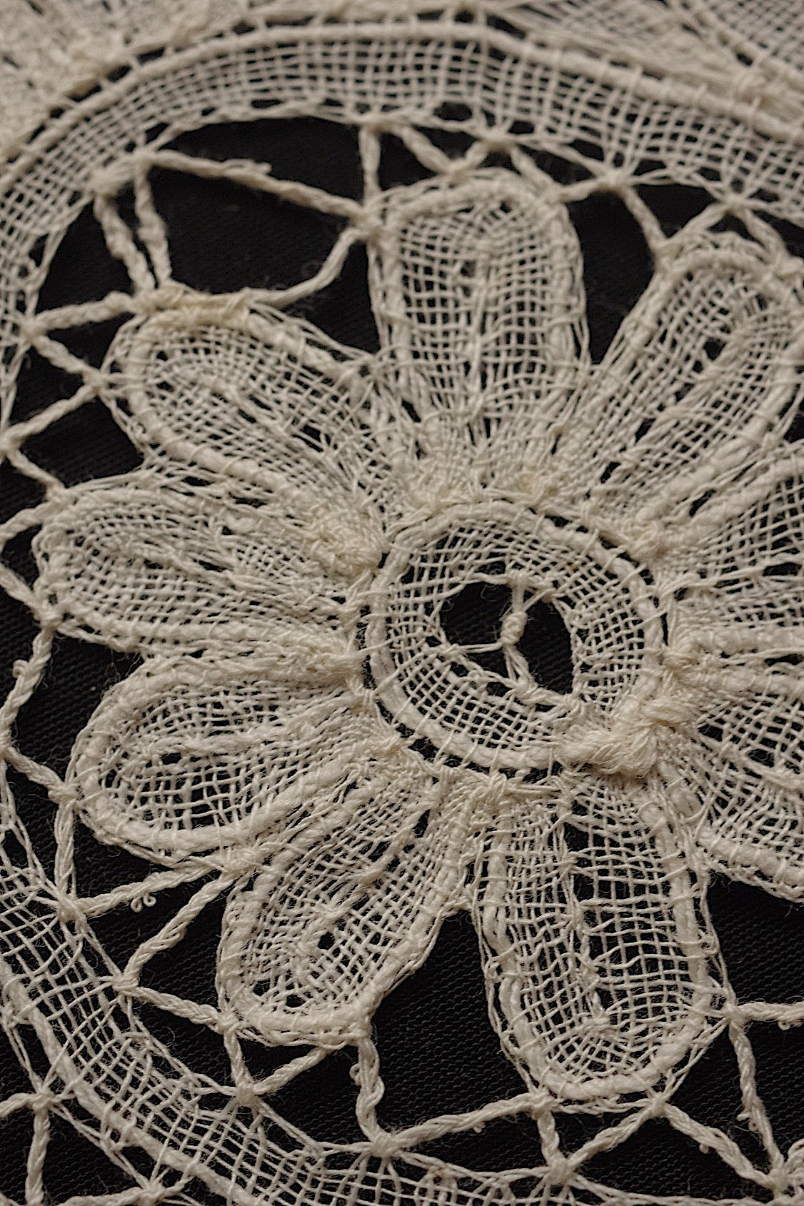 アンティークレースハンカチlot/dentelle ancienne/antique lace .FR a l'epoque