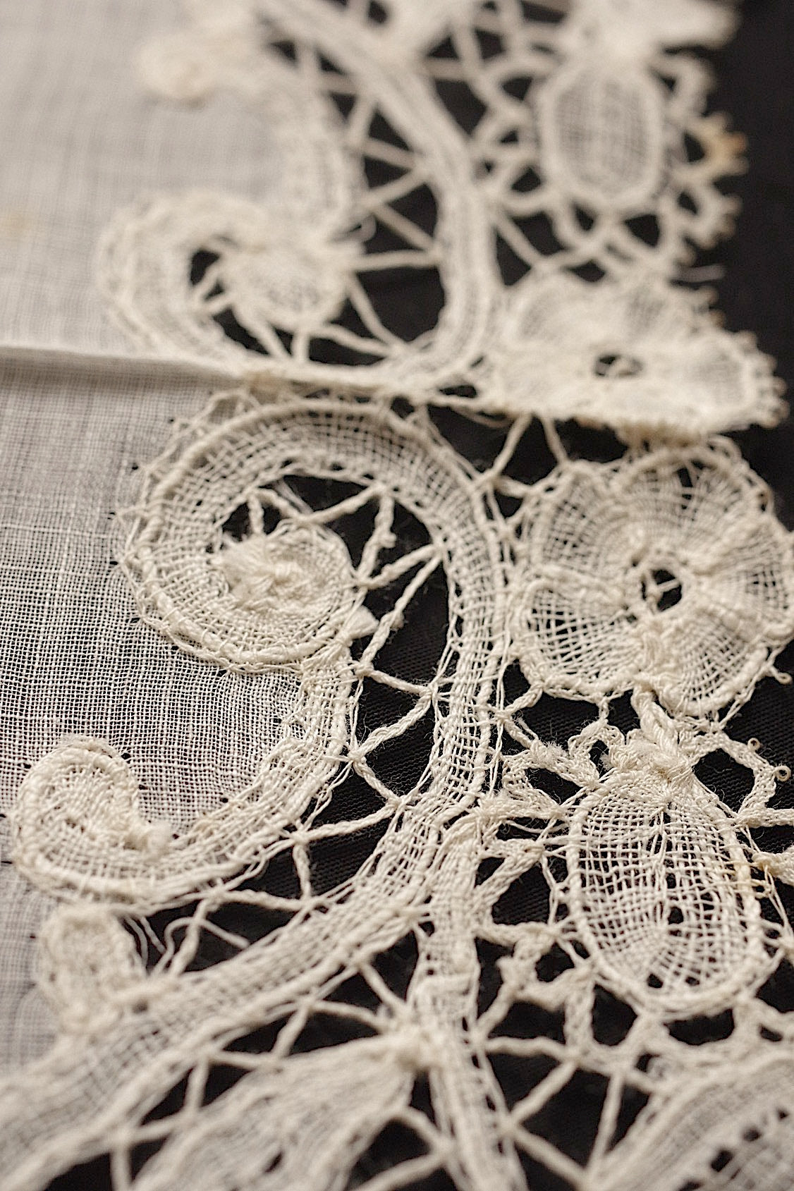 アンティークレースハンカチlot/dentelle ancienne/antique lace .FR a l'epoque