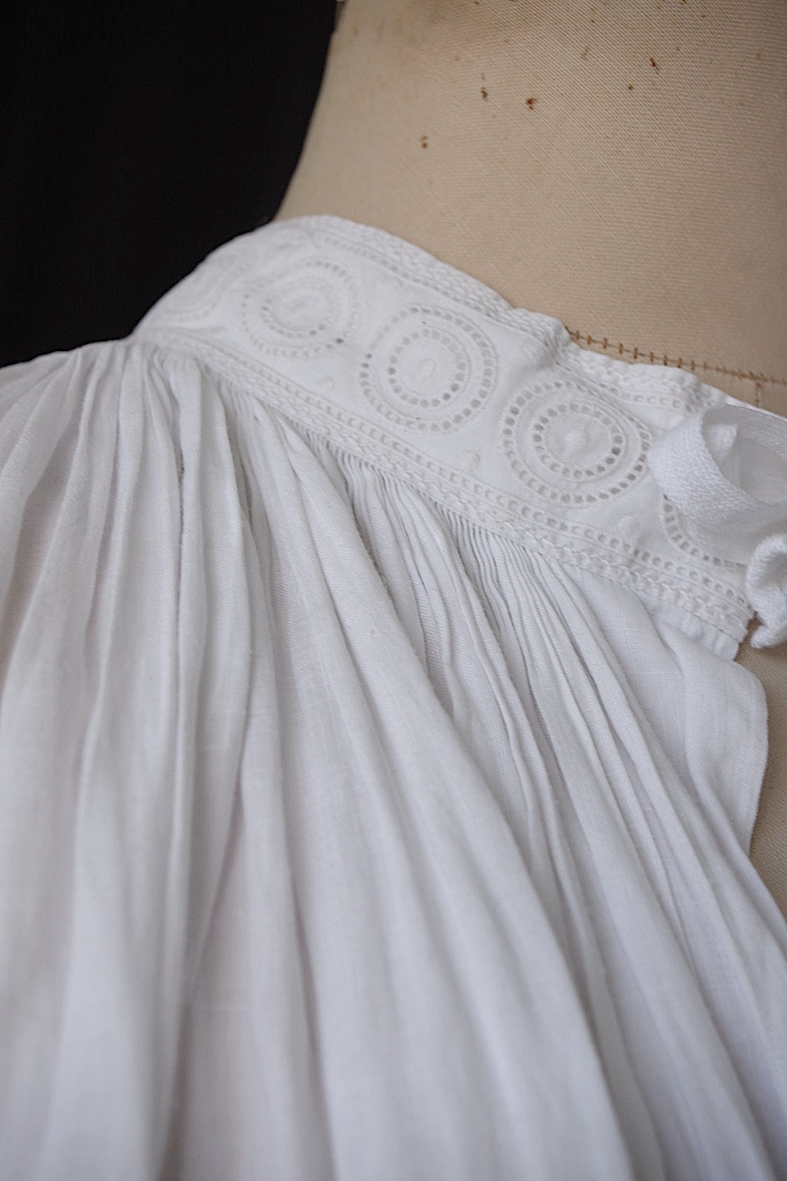 アンティーク教会チュニック1/aube antique/church tunic .FR a l'epoque